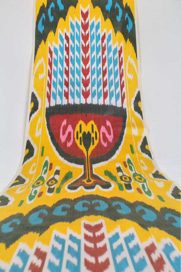 gigant tukli mushuk Paypoq va tayt kiygan ayollar sexy